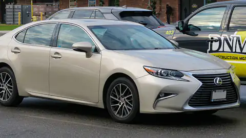 2016 Lexus ES 350 (XV60)