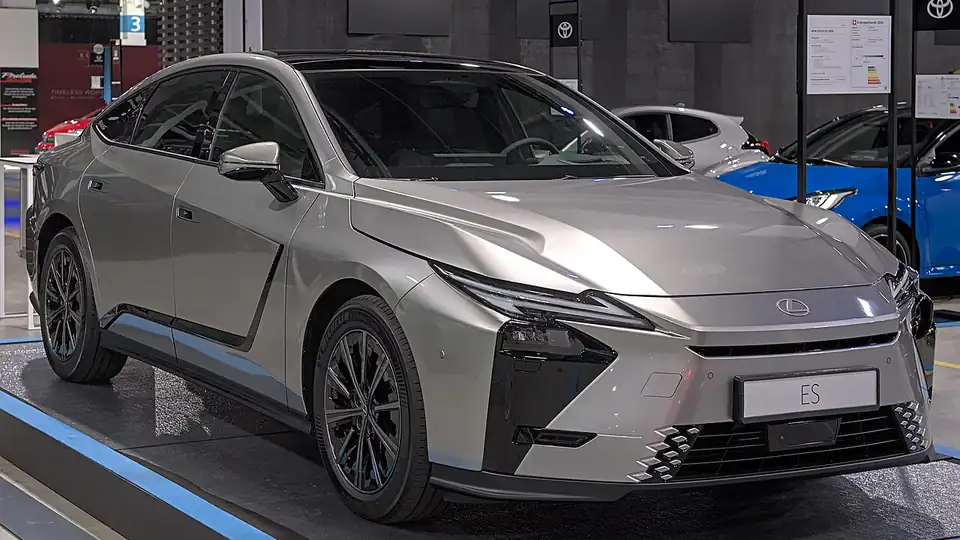Lexus ES 350h (XZ20) Auto Zuerich 2025