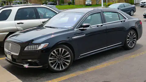 2020 Lincoln Continental Reserve Luxury Package
