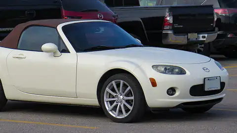 2006 Mazda MX-5 Miata Grand Touring (NC)