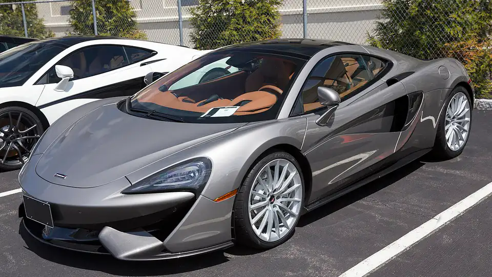2017 McLaren 570GT
