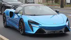 2023 McLaren Artura