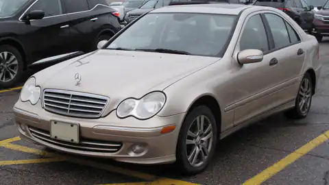 2005 Mercedes-Benz C240 4Matic (W203)