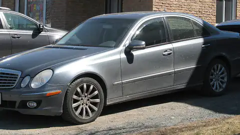 2008 Mercedes-Benz E300 (W211)