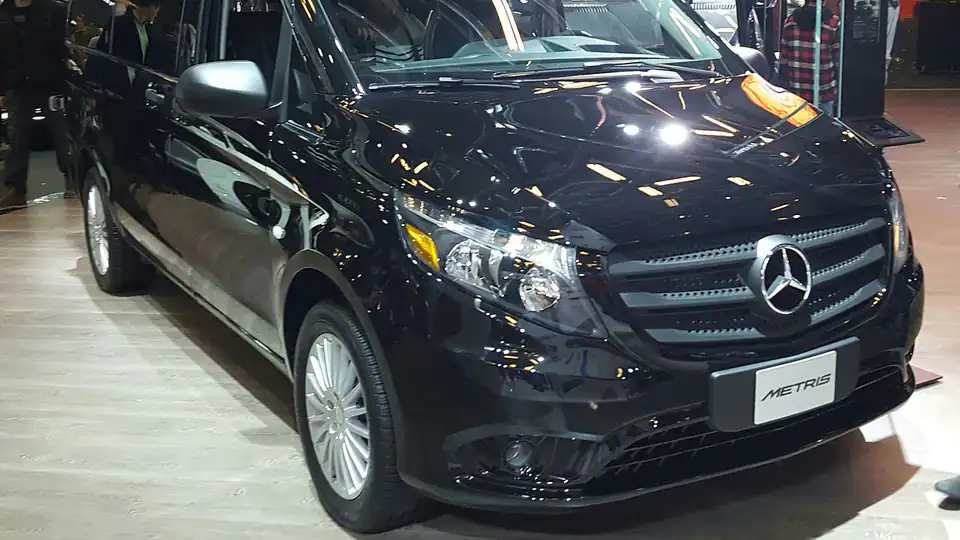 '17 Mercedes-Benz Metris (MIAS '17)