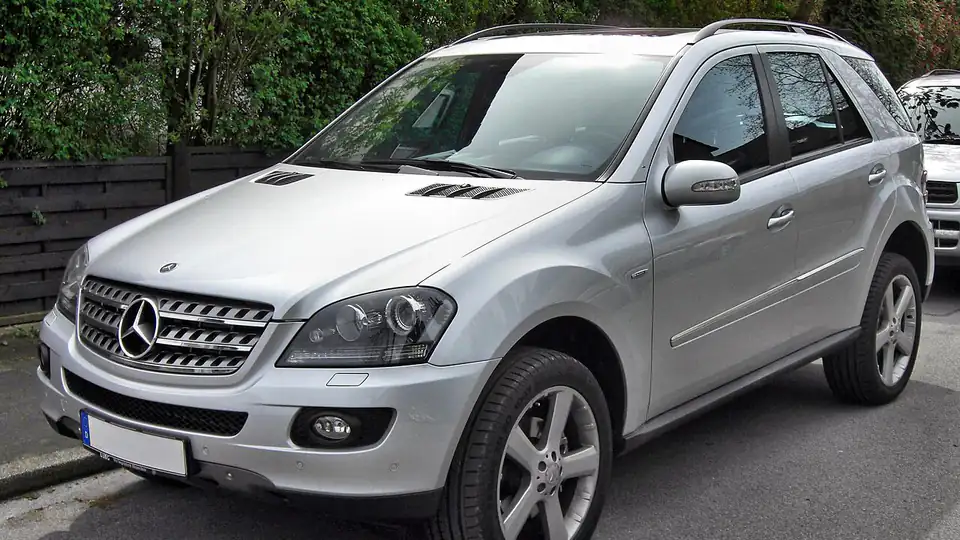 Mercedes-Benz ML-Class (W164)