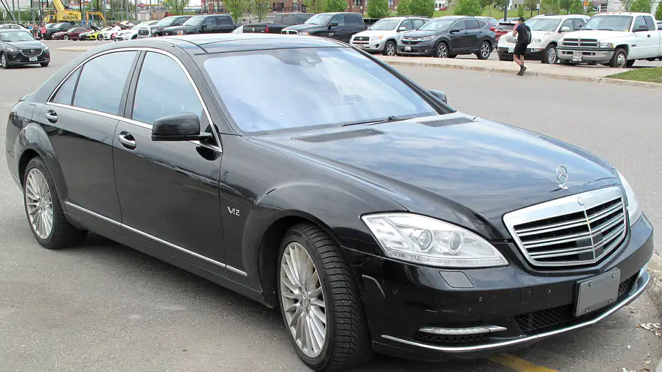 2010 Mercedes-Benz S600 (W221)