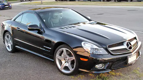 2011 Mercedes-Benz SL550 (R230)