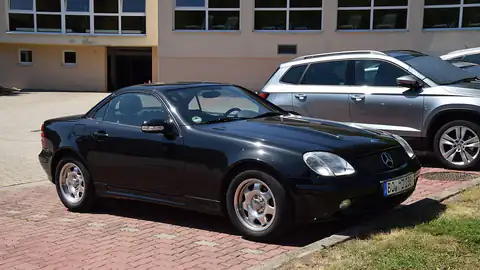 2000 Mercedes-Benz SLK-Class