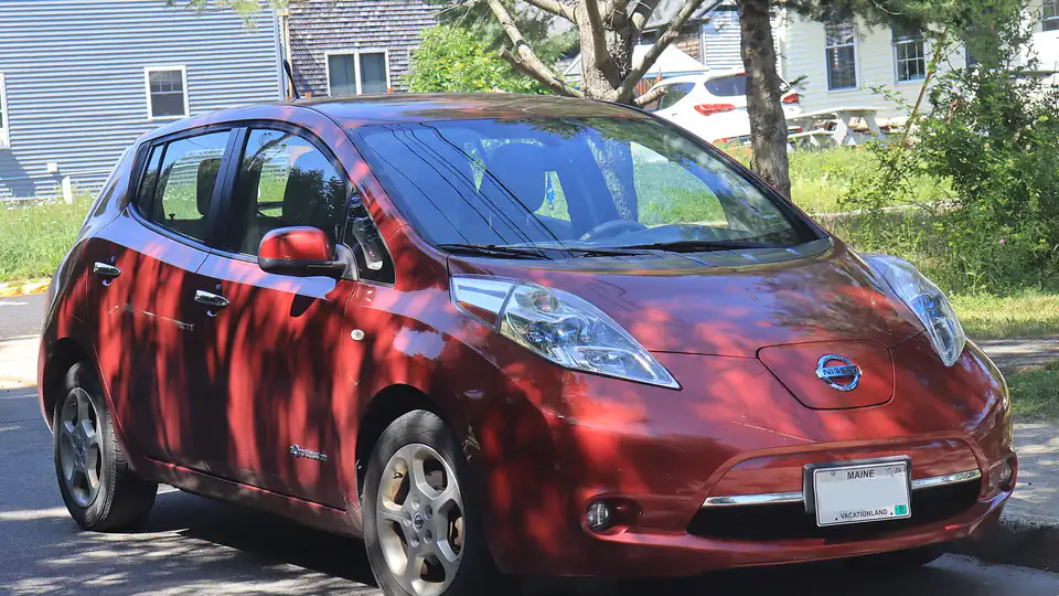 2012 Nissan Leaf SL (ZE0)
