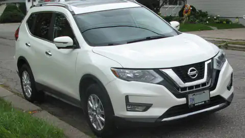 2017 Nissan Rogue (T32)