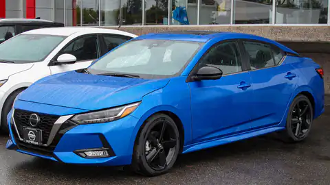 2021 Nissan Sentra SR (B18)