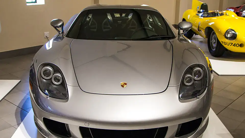 2003 Porsche Carrera GT-1