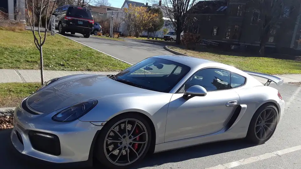 Porsche Cayman GT4 Main Street Saint Johnsbury VT November 2019