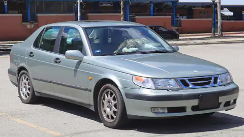 2000 Saab 9-5 2.3T (YS3E)