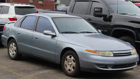 2002 Saturn L300