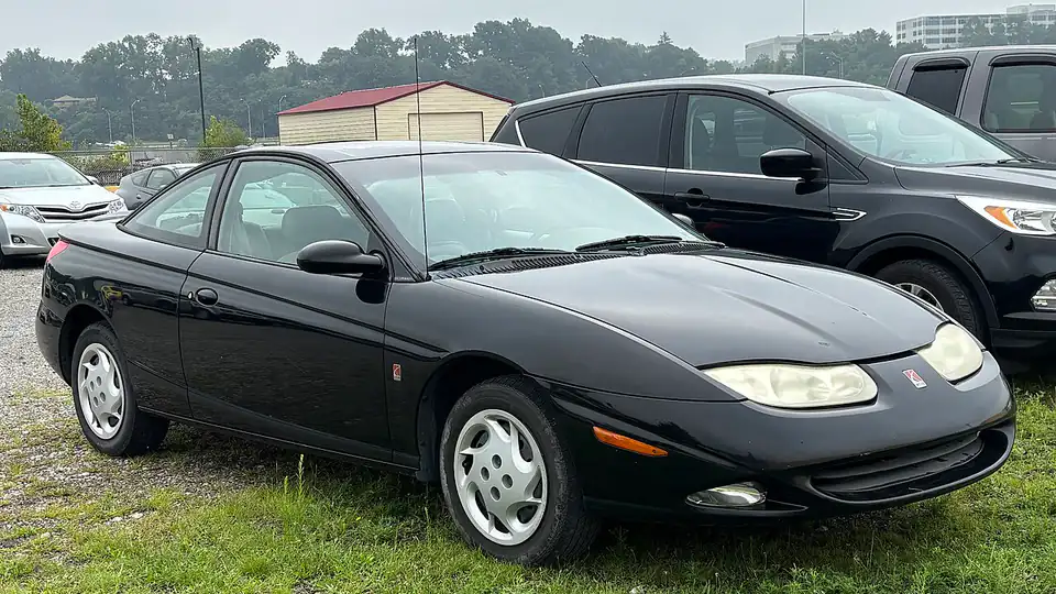 2002 Saturn SC2
