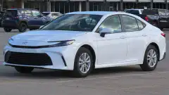2025 Toyota Camry LE (XV80)