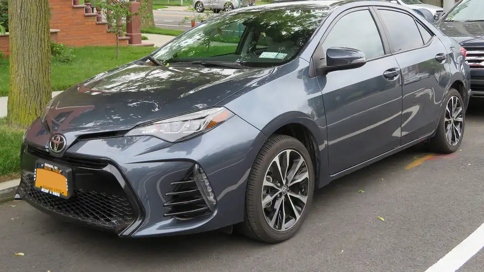 2017 Toyota Corolla SE 1.8L (E170)
