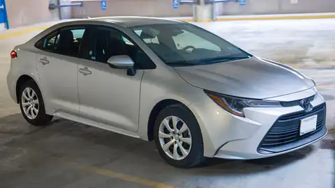 2024 Toyota Corolla LE (E210)