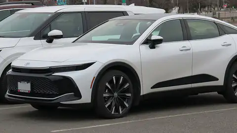 2023 Toyota Crown Platinum (S235)