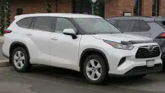2022 Toyota Highlander LE (XU70)