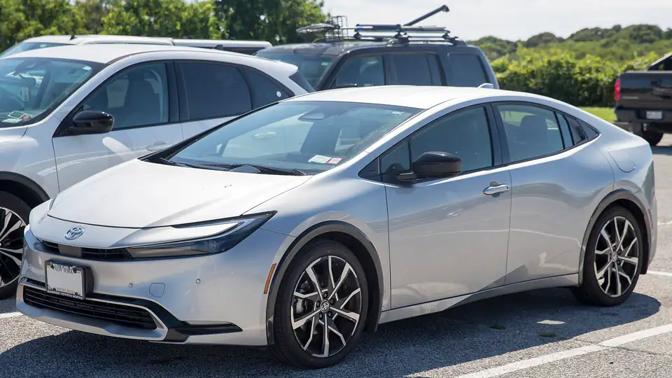 2024 Toyota Prius Prime XSE PHEV (XW60)