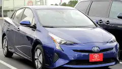 2017 Toyota Prius Three (XW50)