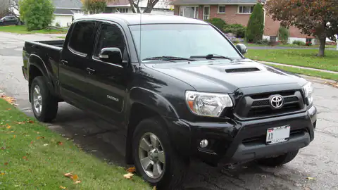 2015 Toyota Tacoma Double Cab Long Bed (N220)
