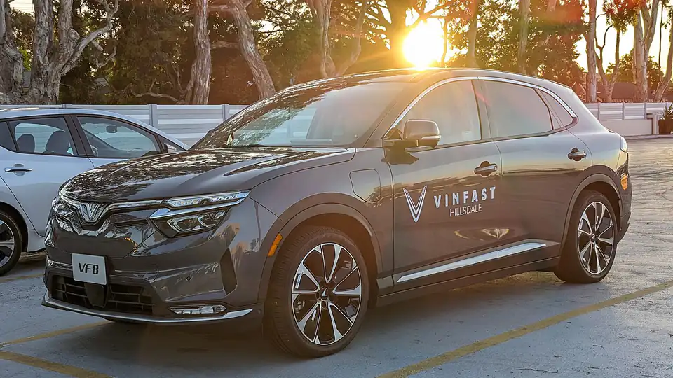 Vinfast VF8