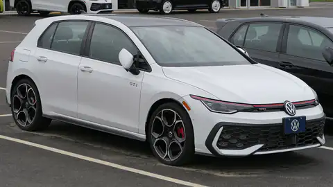 2025 Volkswagen Golf GTI Autobahn (Mk8)
