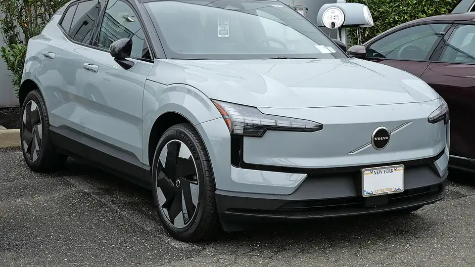 2025 Volvo EX30